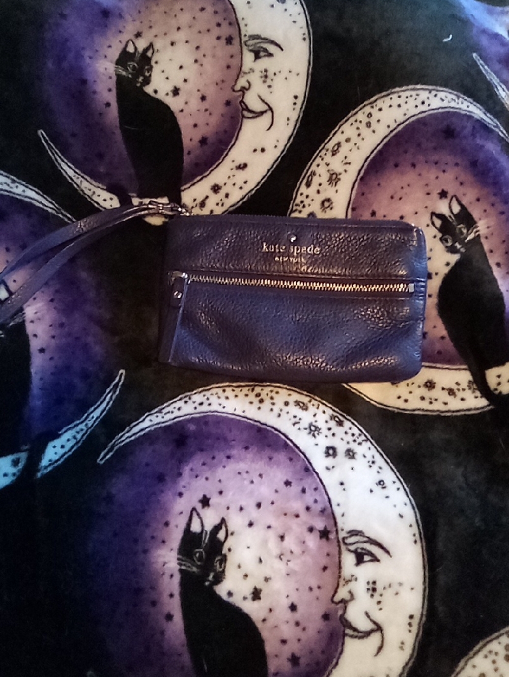 kate spade pebble leather wristlet in Dark Blue with gold hardware